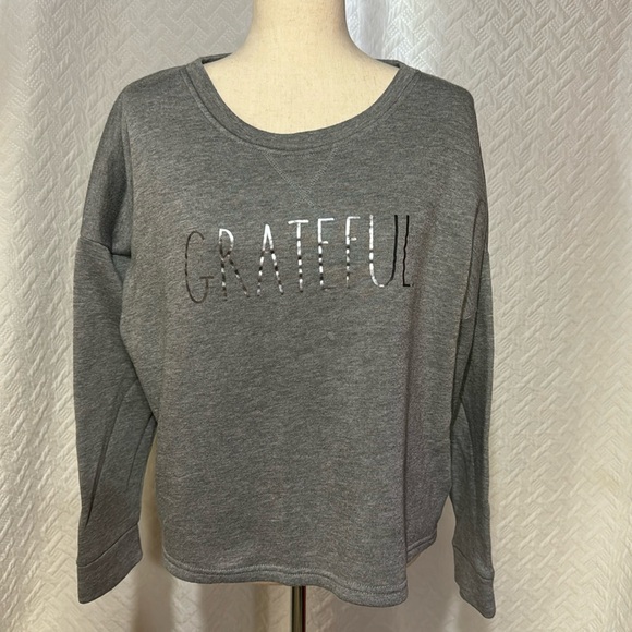 Rae Dunn Tops - Rae Dunn Large Gray Grateful Sweatshirt